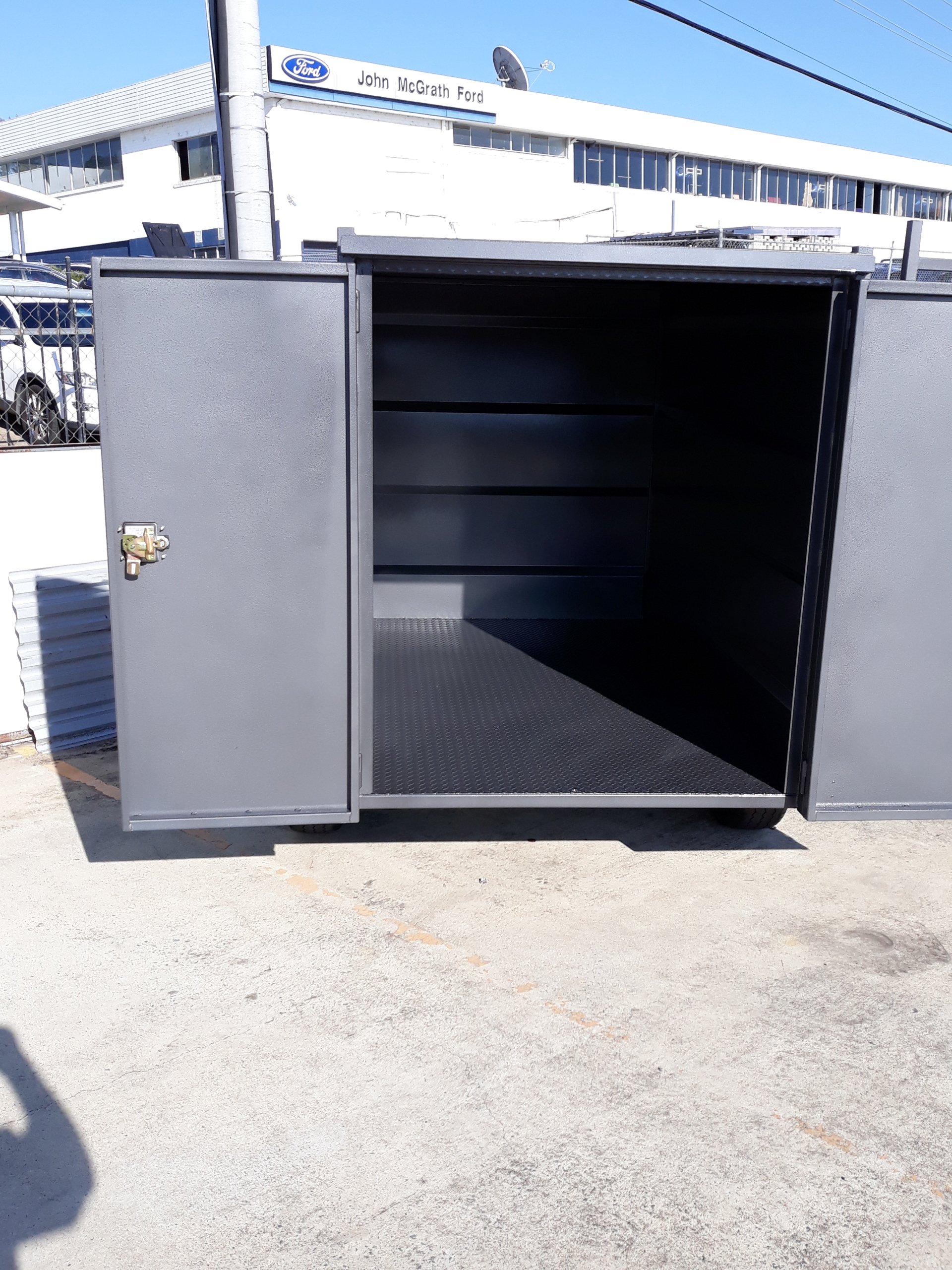 Tonys+new+phone+pics+to+3+feb+18+004